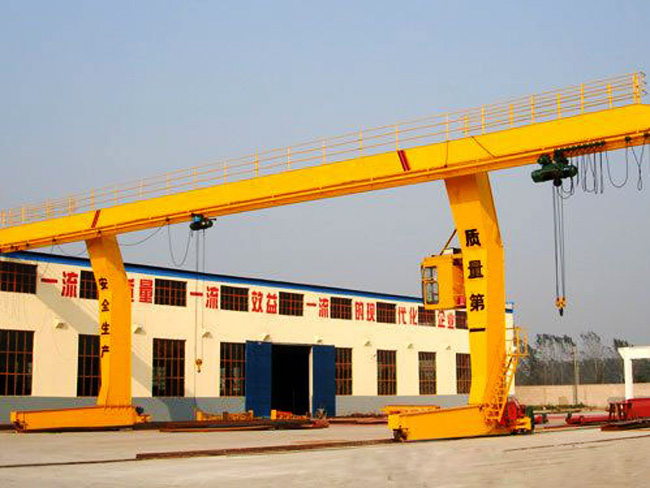 L型門式起重機